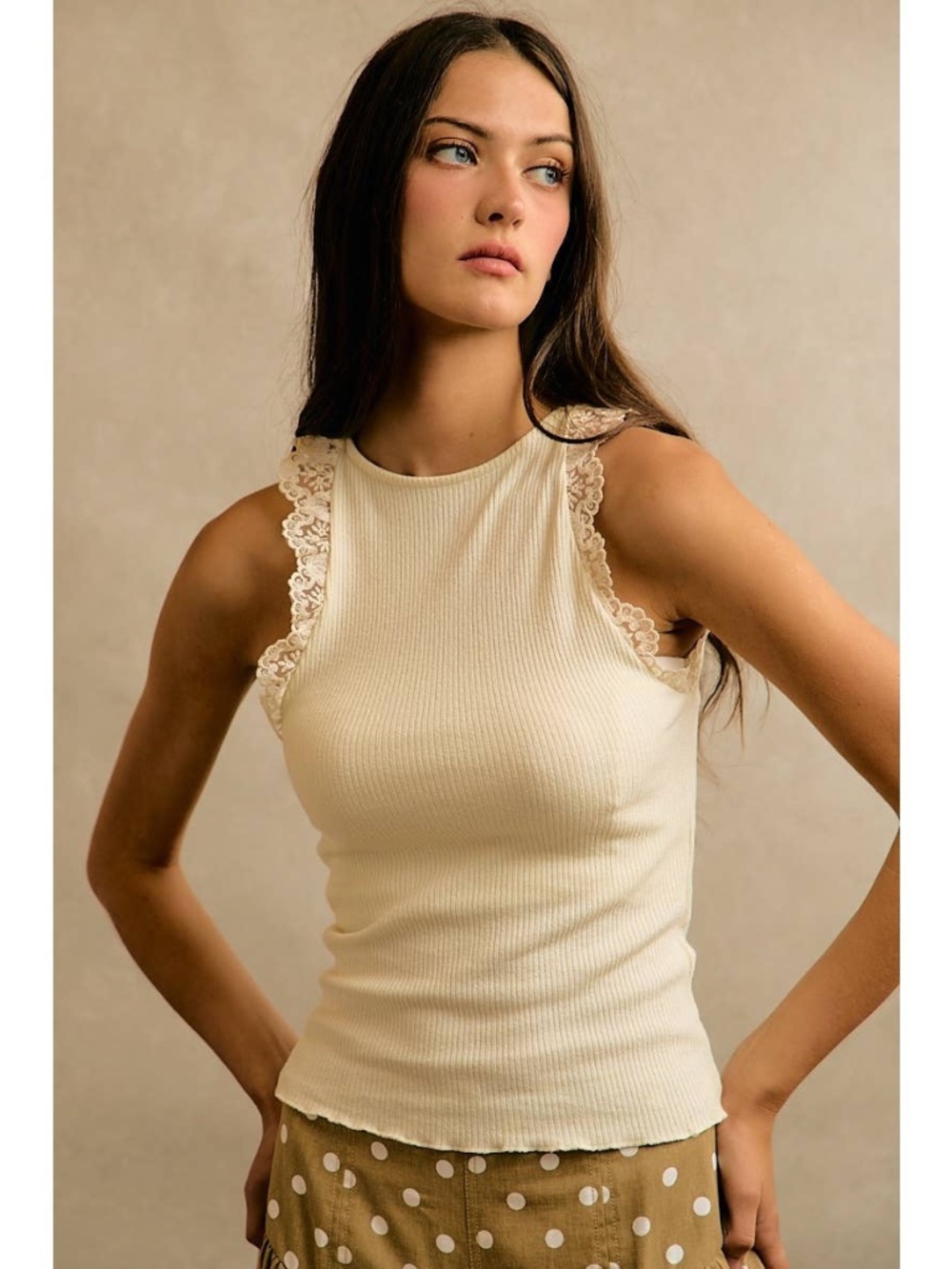 SM252 | Romantic Lace Trim Ribbed Tank Top | Ivory